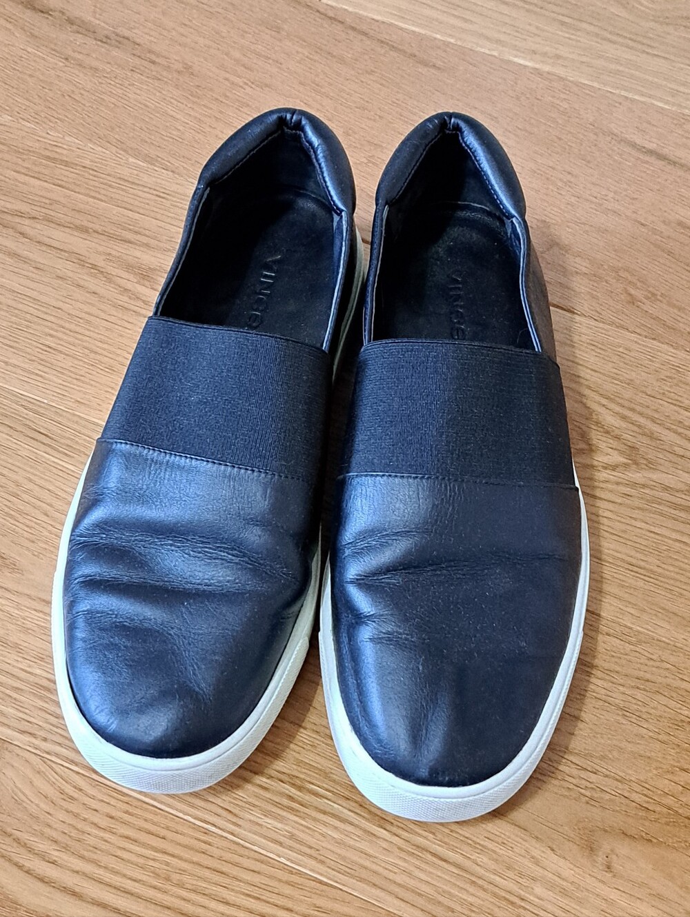 Vince Black Leather Corbin Slip-On Sneaker 7.5M